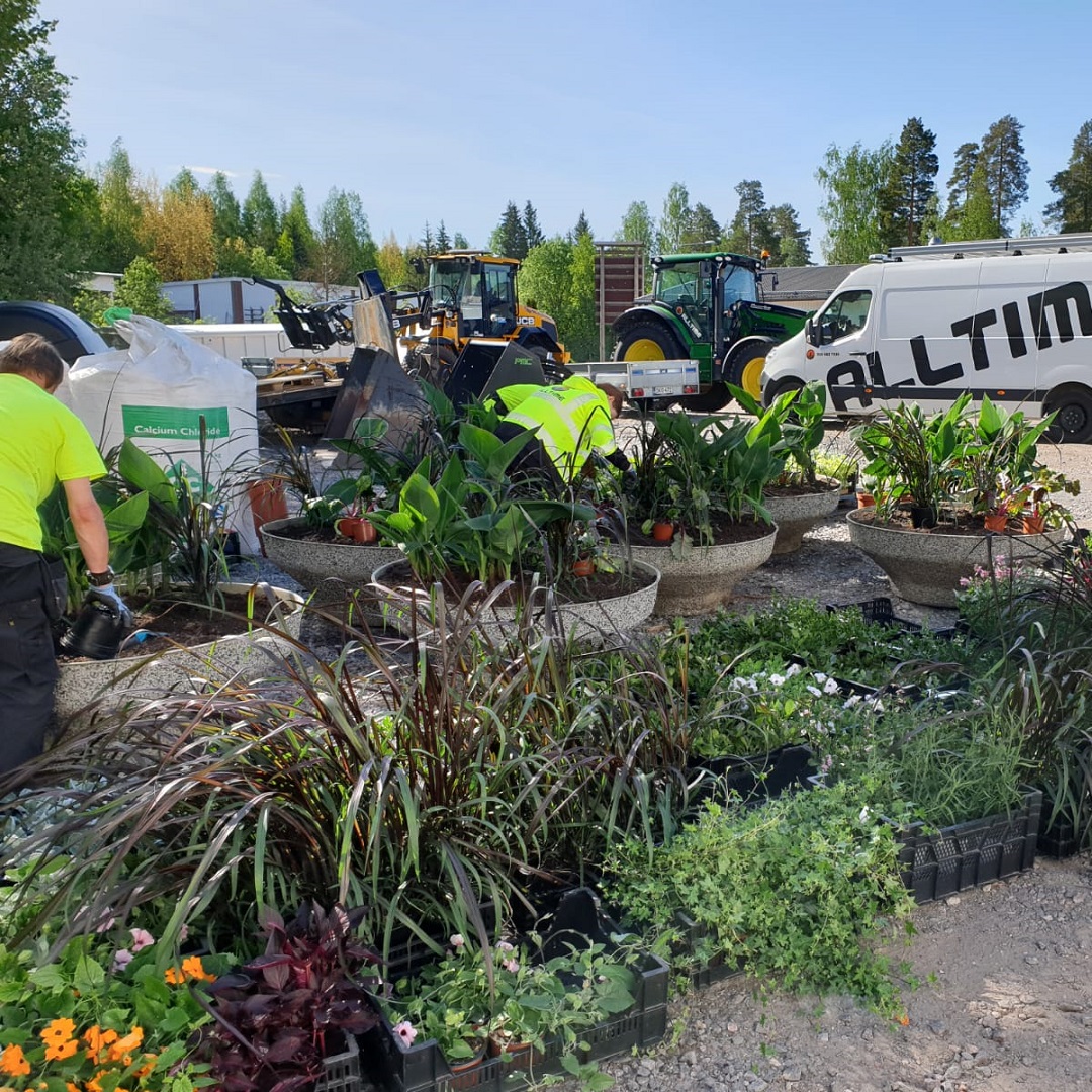 vihertöitä kesällä